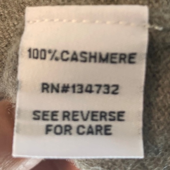 KNYT AND LYNK Cashmere Sweater Dress
Size Large - Picture 6 of 9